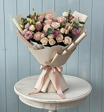 Букет цветов из:  Розы и Лизиантусы в Ботово