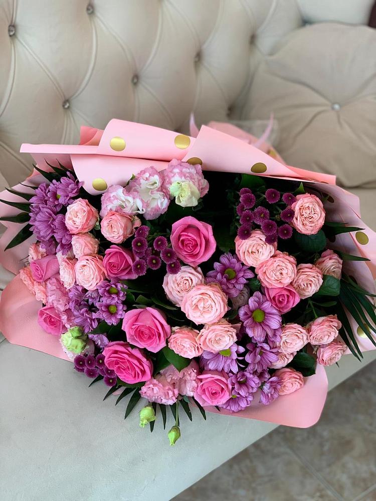 Букет цветов из: Хризантемы, Розы и Лизиантусы в Ботово