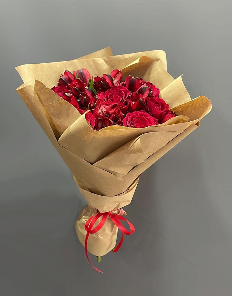 Букет цветов из: Альстромерии и Розы в Ботово