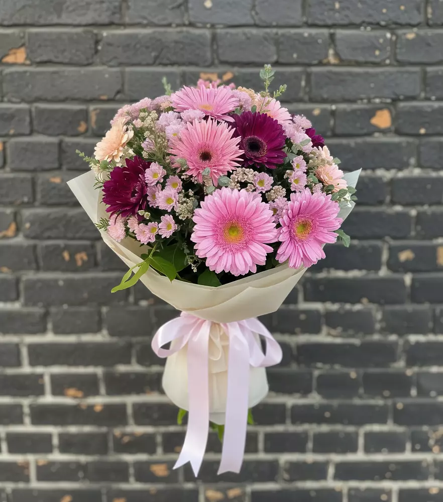 Букет цветов из: Герберы и Хризантемы в Ботово