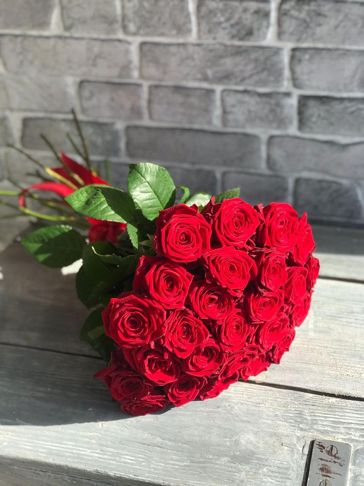 Букет Красные розы Фридом в Ботово