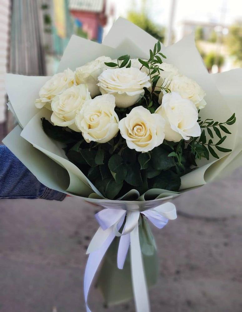 Букет Белые розы Проуд в Ботово