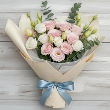 Букет цветов из:  Лизиантусы #REPLACE_PRED# Ботово