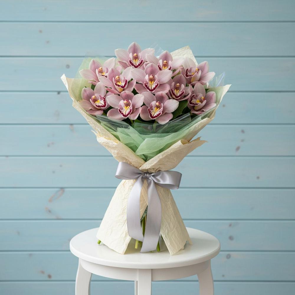 Букет цветов из: Орхидеи и Розы в Ботово