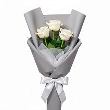 Букет 3 белые розы в Ботово