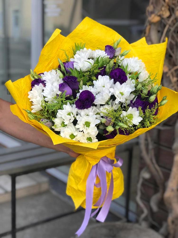 Букет цветов из: Ирисы, Хризантемы и Ромашки в Ботово