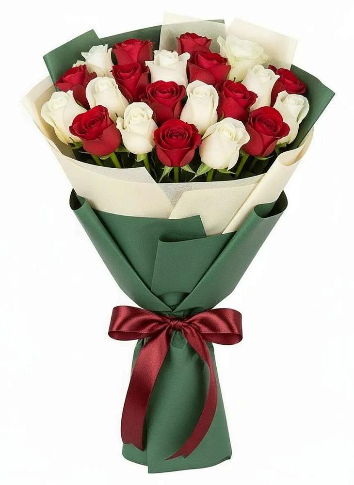 Букет Микс из красных и белых роз в Ботово
