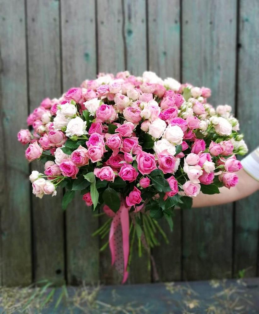 Букет Розовые кустовые розы Натали и Лав Лидия в Ботово