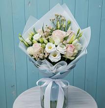 Букет цветов из:  Розы и Лизиантусы в Ботово