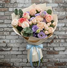 Букет цветов из:  Розы, Лизиантусы и Гвоздики #REPLACE_PRED# Ботово