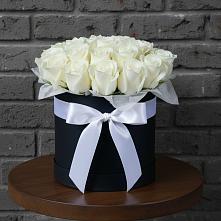 Цветочная композиция из Розы в шляпной коробке в Ботово